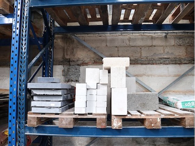 Partij stenen - afbeelding 1 van  6