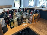 Partij sterke dranken en likeuren