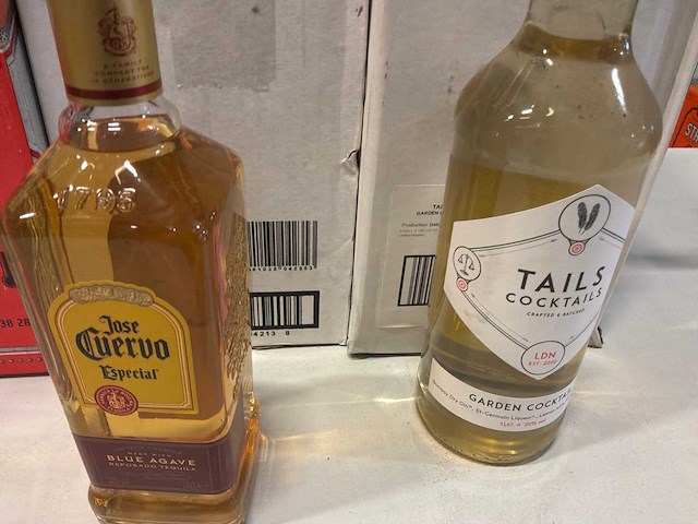 Partij sterke dranken - afbeelding 3 van  3