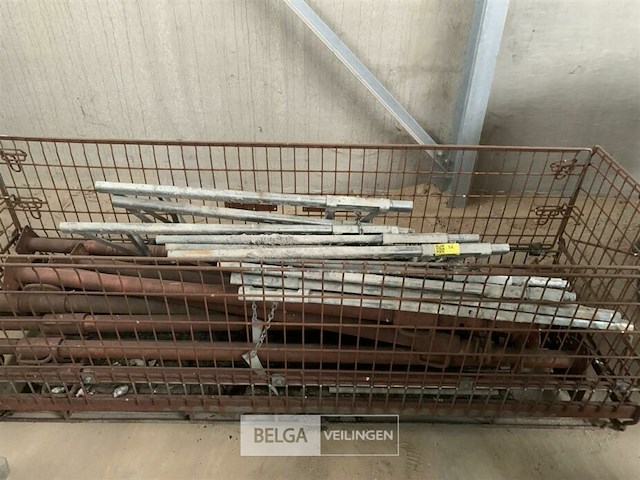 Partij stippen en bouwdragers - afbeelding 1 van  3