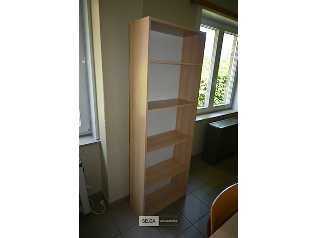 Partij stoelen en tafels - afbeelding 4 van  6