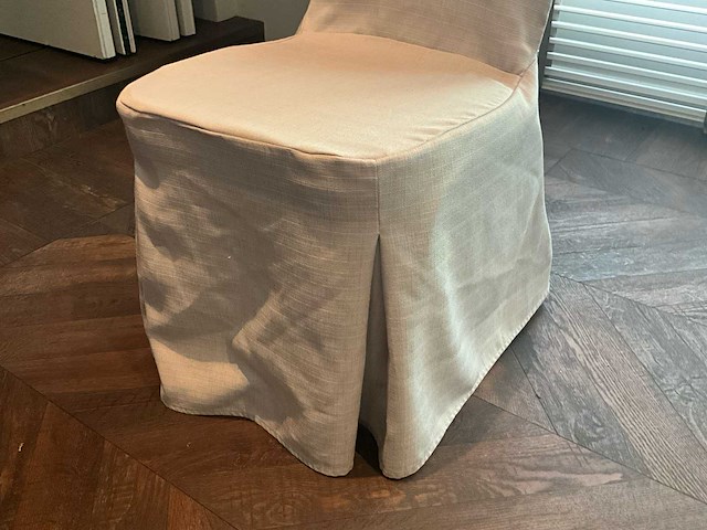 Partij stoelen voor restaurant en feestzaal (85x) - afbeelding 7 van  18