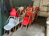 Partij stoelen - afbeelding 1 van  3