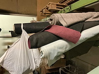 Partij stof op rol - afbeelding 2 van  4