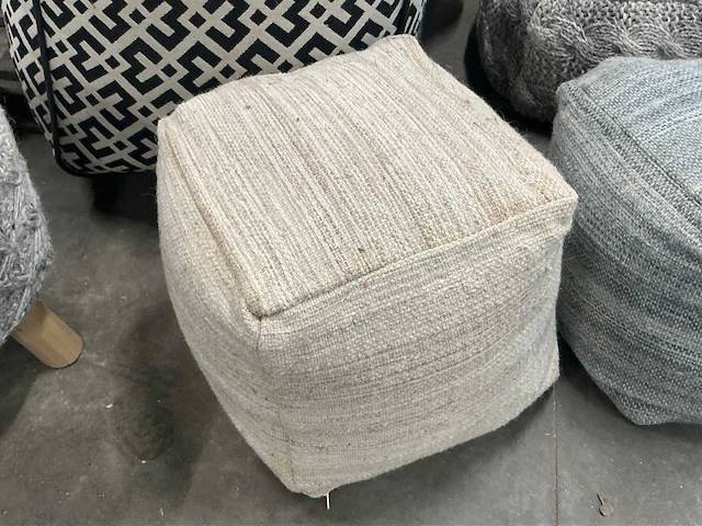 Partij stoffen zitpoefen (10x) - afbeelding 7 van  7