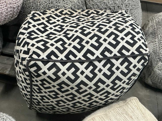 Partij stoffen zitpoefen (10x) - afbeelding 4 van  7