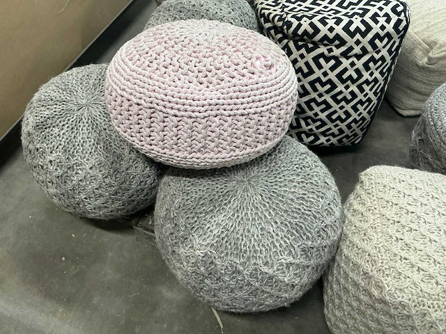 Partij stoffen zitpoefen (10x) - afbeelding 5 van  7