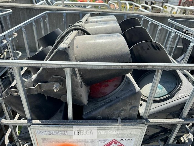Partij stoplichten incl bak - afbeelding 3 van  5