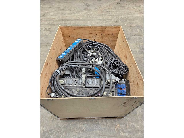 Partij stroom multikabel - afbeelding 1 van  2