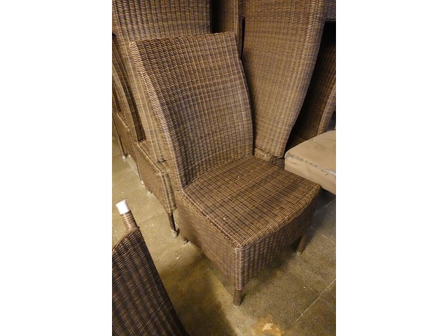 Partij tafel en stoelen - afbeelding 3 van  6