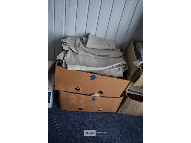 Partij tafellakens (2 dozen) - afbeelding 3 van  3