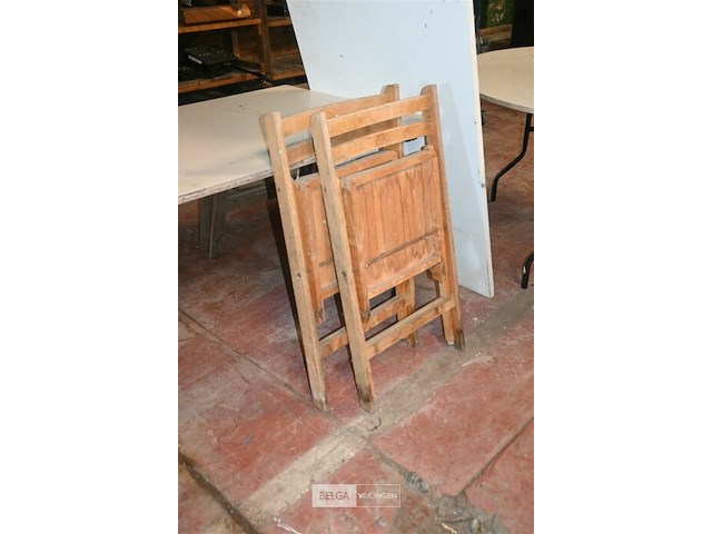 Partij tafels en stoelen - afbeelding 7 van  9