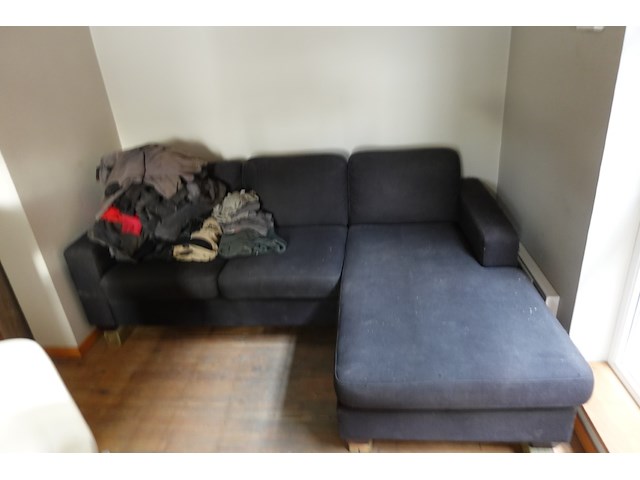 Partij tafels + stoelen - afbeelding 3 van  3