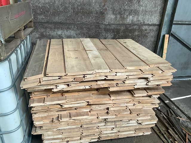 Partij tand- en groef houten planken (1 pallet) - afbeelding 2 van  6