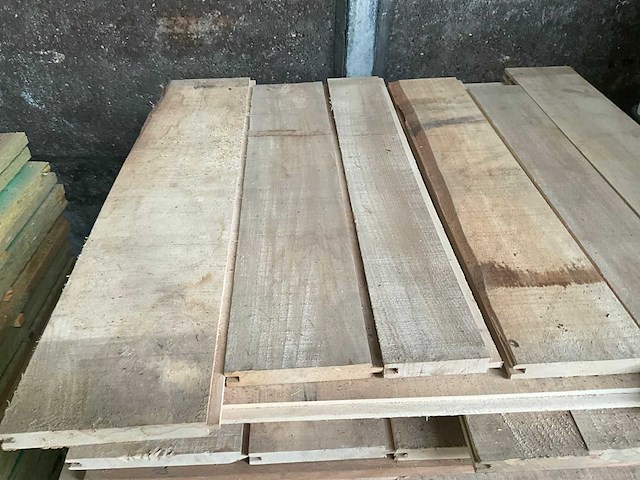 Partij tand- en groef houten planken (1 pallet) - afbeelding 4 van  7