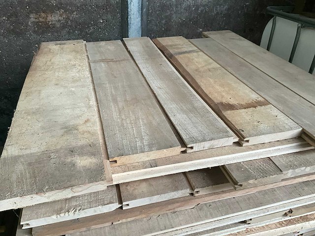 Partij tand- en groef houten planken (1 pallet) - afbeelding 7 van  7