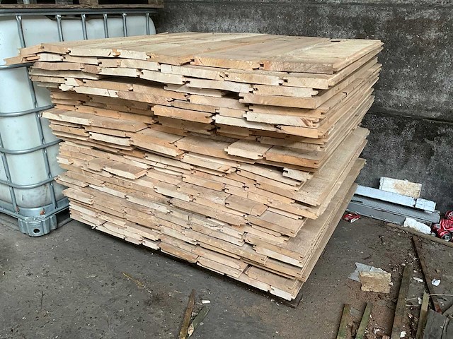 Partij tand- en groef houten planken (1 pallet) - afbeelding 4 van  6