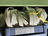Partij tandriemen, aandrijfriemen en riempoelies - afbeelding 73 van  77