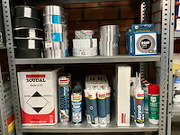 Partij tape, kit en diversen - afbeelding 1 van  12