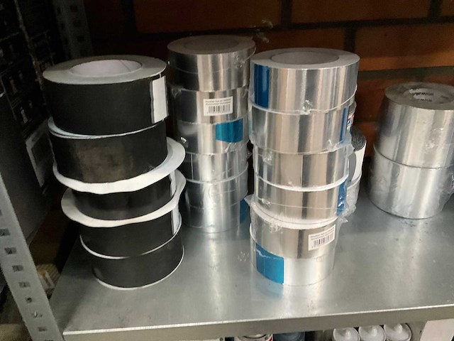 Partij tape, kit en diversen - afbeelding 12 van  12