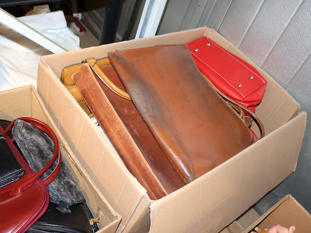 Partij tassen en handtassen - afbeelding 4 van  4