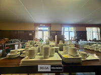 Partij tassen + ondertassen - afbeelding 1 van  6