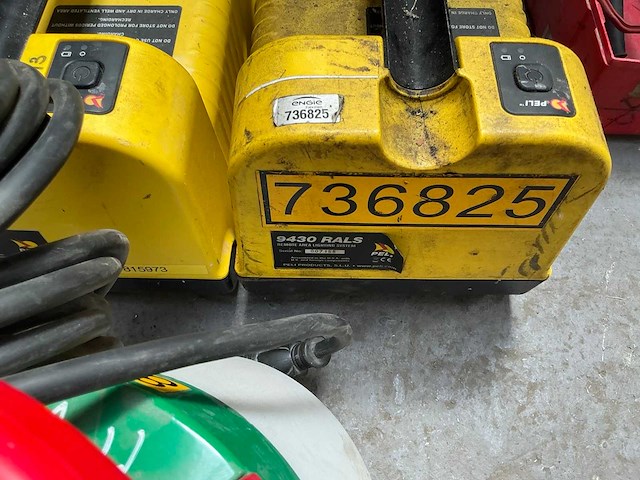Partij te herstellen bouwlampen - afbeelding 9 van  11