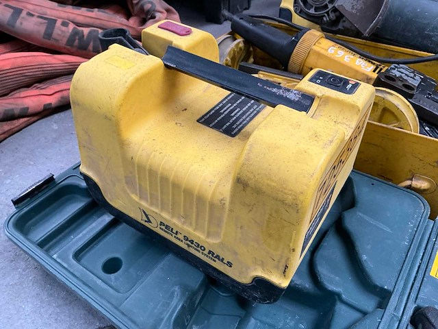 Partij te herstellen machines - afbeelding 12 van  17