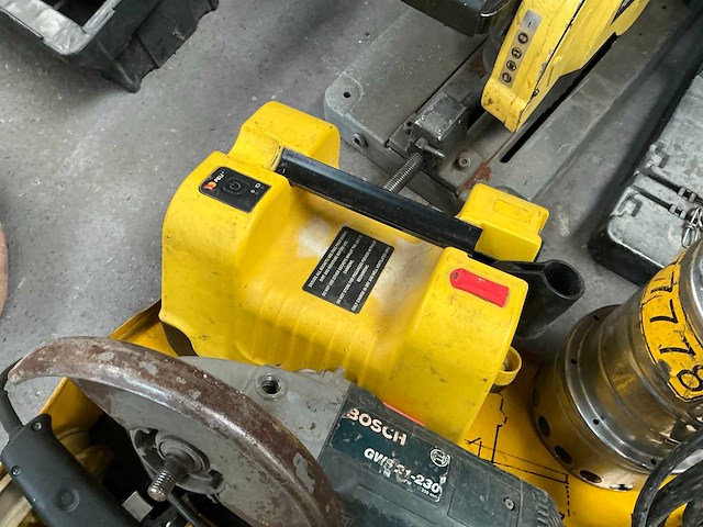 Partij te herstellen machines - afbeelding 15 van  17