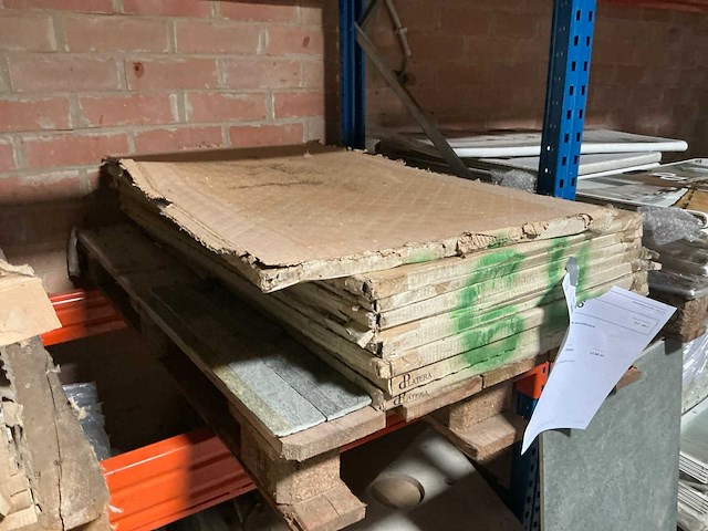 Partij tegels en diversen - afbeelding 4 van  14