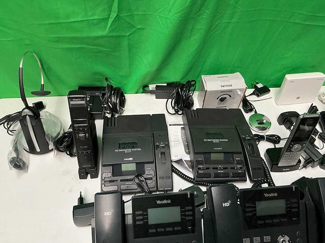 Partij telefonie, yealink en gigaset - diverse modellen - voip telefoon - afbeelding 5 van  7