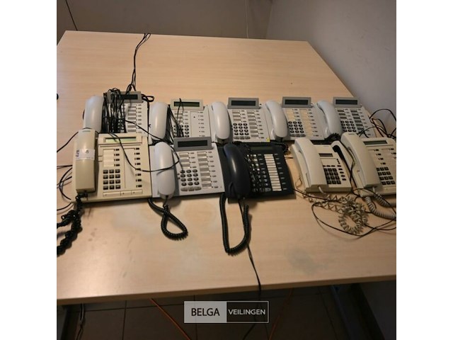 Partij telefoontoestellen - afbeelding 1 van  5