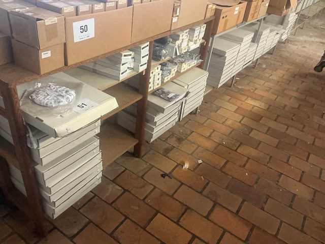 Partij textiellinten met maat labels - afbeelding 1 van  13