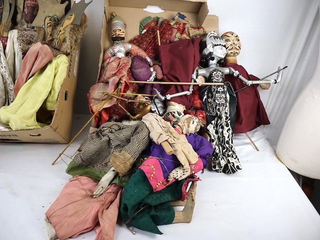 Partij theaterpoppen - afbeelding 2 van  7