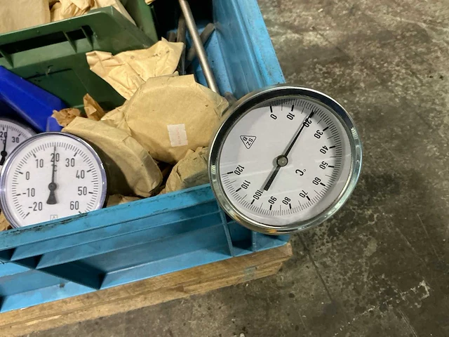 Partij thermometers - afbeelding 5 van  8