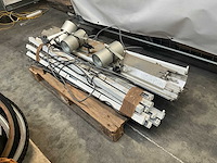 Partij tl armatuur + lampen - afbeelding 1 van  8