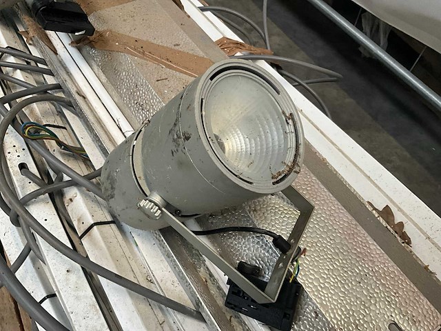 Partij tl armatuur + lampen - afbeelding 8 van  8
