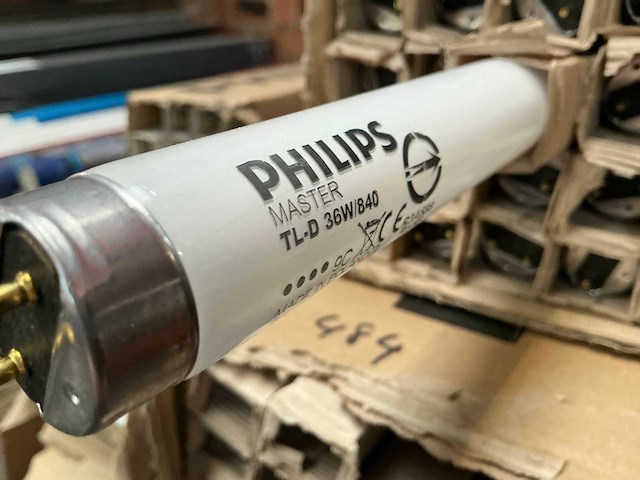 Partij tl lampen - afbeelding 7 van  9