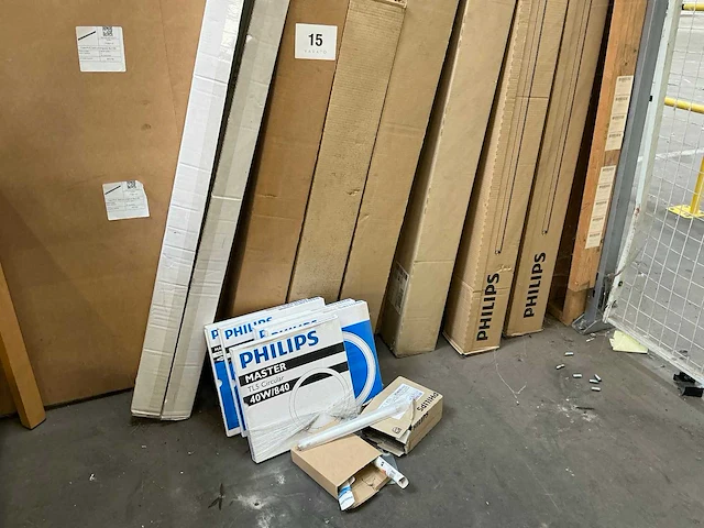 Partij tl-lampen - afbeelding 1 van  14
