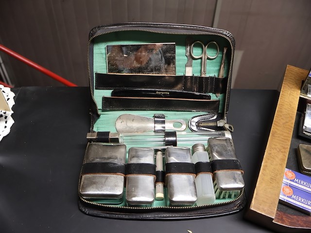 Partij toiletartikelen - afbeelding 2 van  8