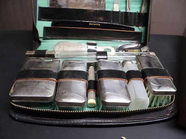 Partij toiletartikelen - afbeelding 7 van  8