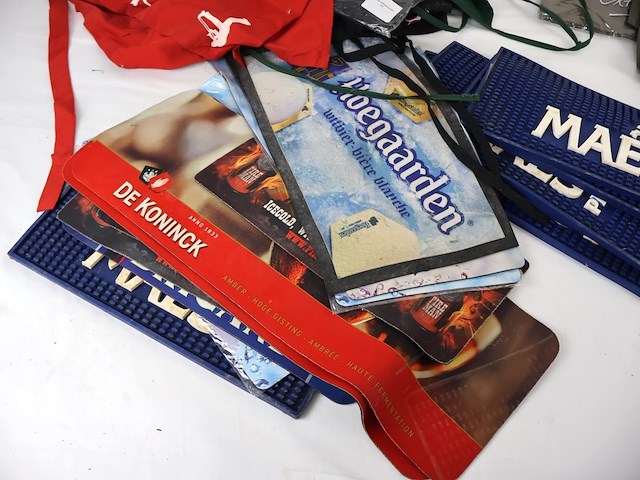 Partij toogmatten & schorten - afbeelding 2 van  5