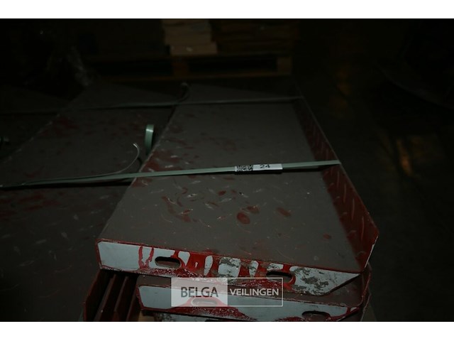 Partij traanplaat traptreden - afbeelding 3 van  3