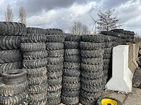 Partij tractorbanden met velg - afbeelding 3 van  5
