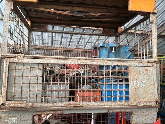 Partij tractoronderdelen - afbeelding 4 van  6