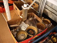 Partij trofeeen en bekers - afbeelding 1 van  5