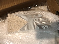 Partij trouwhandschoenen - afbeelding 2 van  4