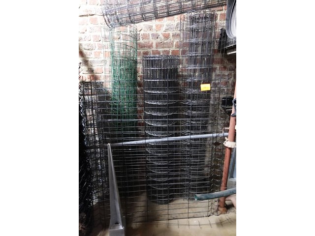 Partij tuingaas+ draadpanelen - afbeelding 1 van  3