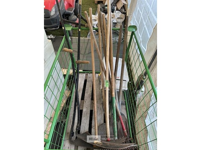 Partij tuingereedschap - afbeelding 1 van  9