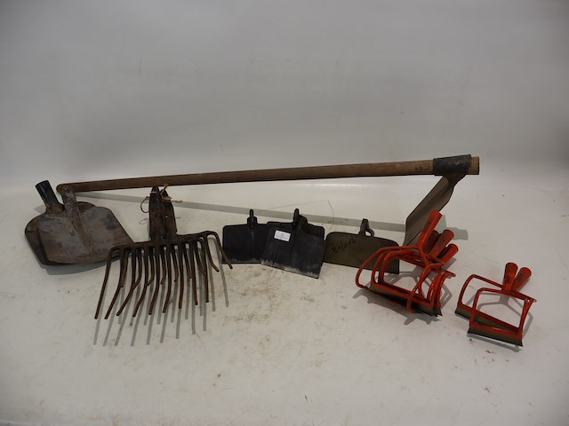 Partij tuingereedschap - afbeelding 1 van  6